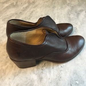 Like New Frye ‘Courtney’ Leather Booties (Slip-on)